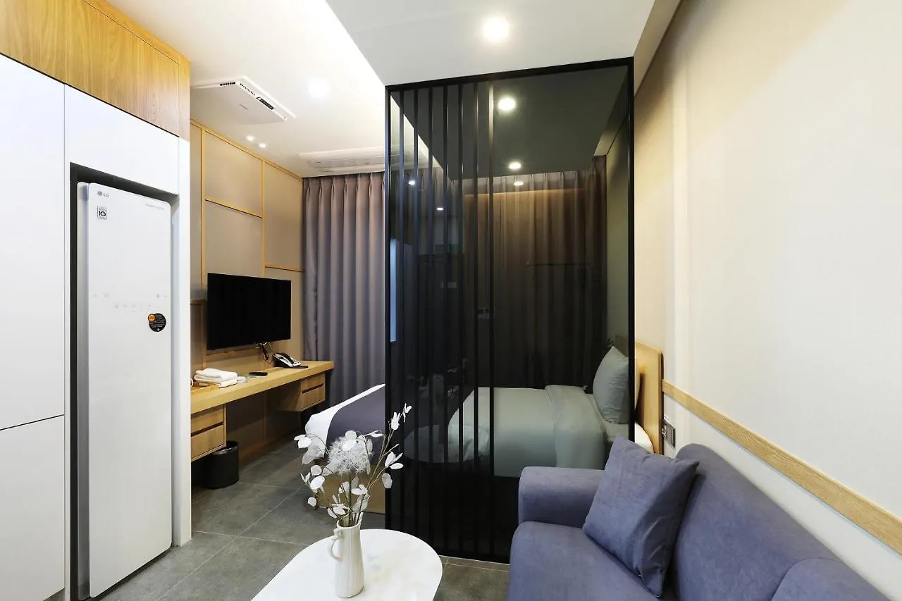 The Stay Classic Hotel Myeongdong Сеул 4*,