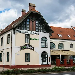 Play Pub Etterem Es Panzio Bed & Breakfast Debrecen